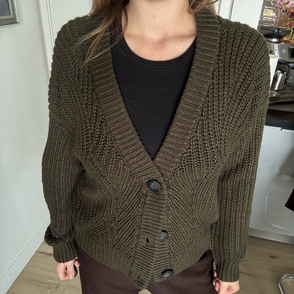 Sweaters - Chunky Knit Button-Up Cardigan - Olive Green, Size M
